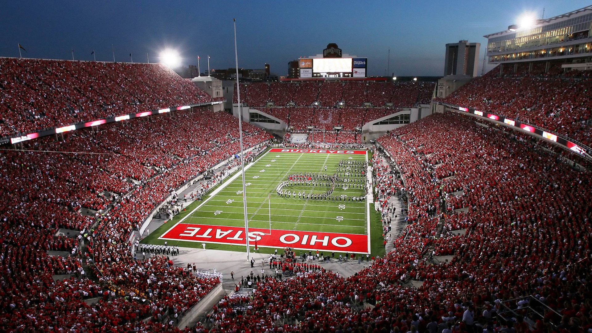 开云体育中国官网-达米恩·麦肯齐：从背后进攻到精准脚法，他为全黑队带来无限可能